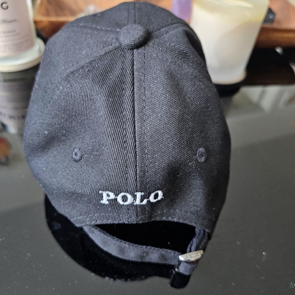Hat - Picture 3 of 5